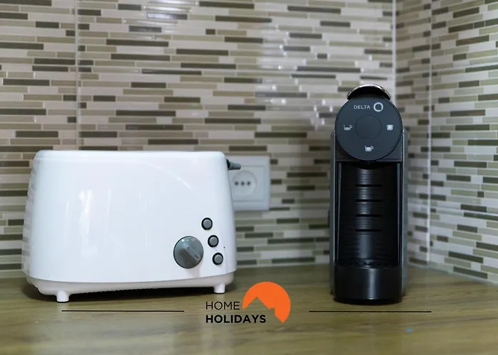 #287 Rodrimar 212 By Holidays