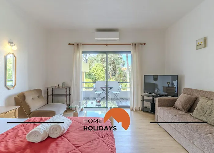 #287 Rodrimar 212 By Holidays